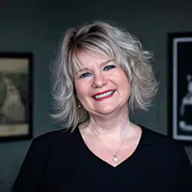 Mary-Dental Assistant-Omni Dental McMurray